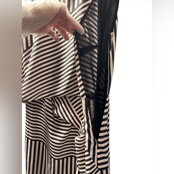 REISS Tan Black Stripe Knee Length Rare Dress Women’s Asymmetric Design Size 4 - Picture 5 of 14